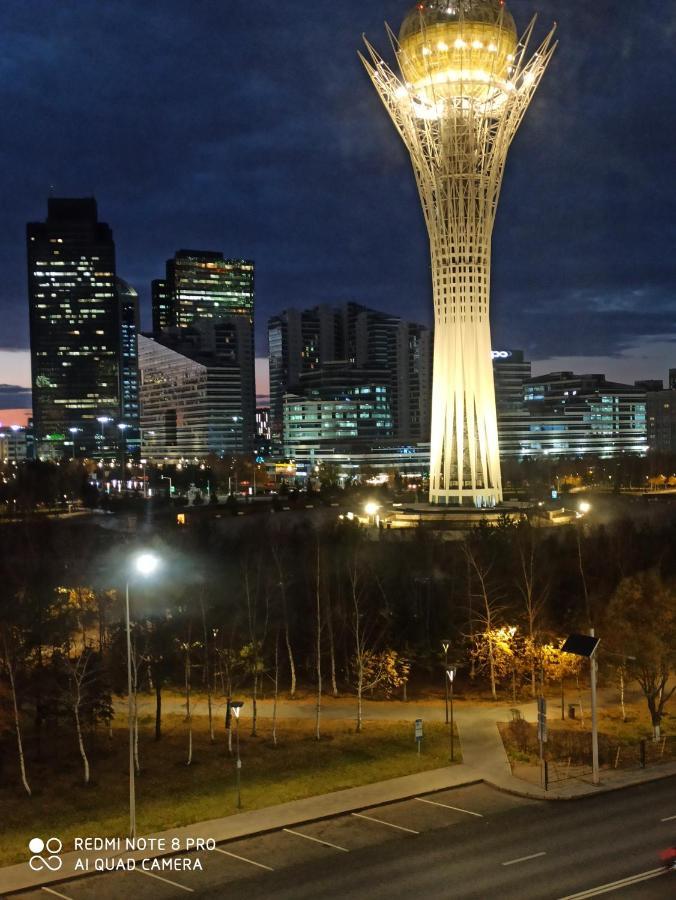 Апартаменты В Центре Левого Берега Astaná Exterior foto